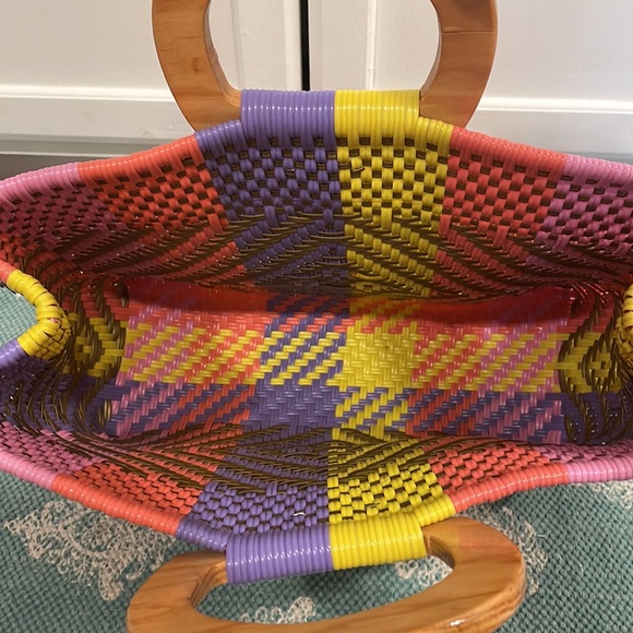 Multi colored woven wood handle purse - Picture 3 of 11